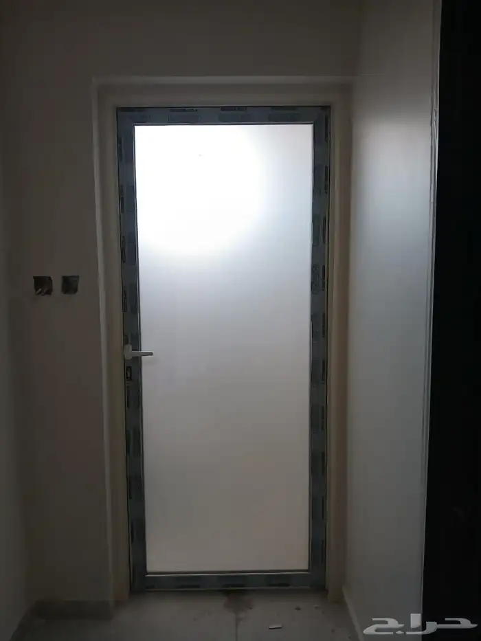 باب المنيوم شباك المنيوم باب كلادينج ديكور 7