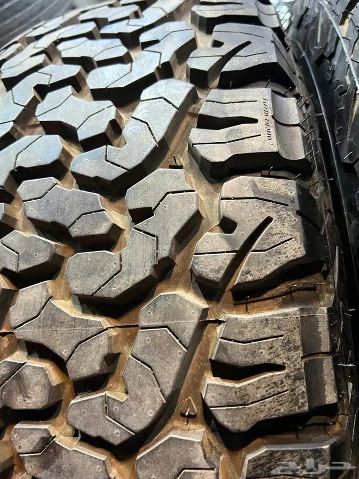 جنوط ميثود خمسه مسمار اصلي مع كفرات نص حجري مقاس 17 29