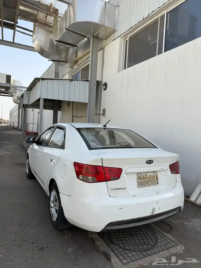 كيا سيراتو 2012 اتوماتيك بحالة جيدة للبيع 1