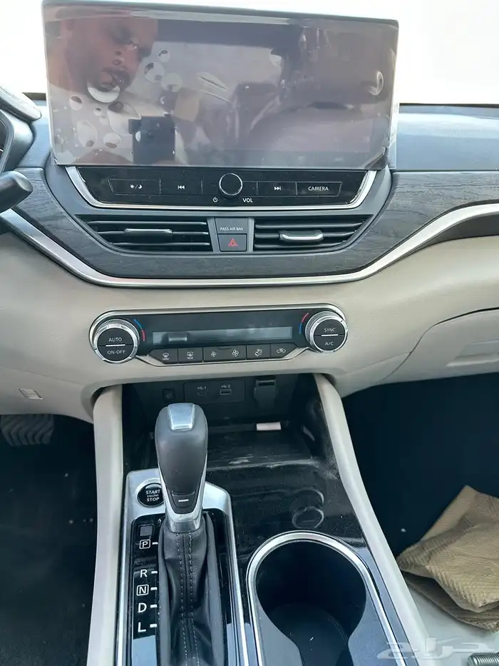 نيسان التيما نص فل موديل 26 5