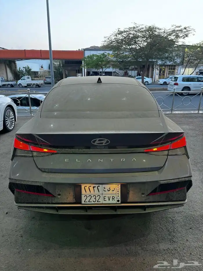 للبيع هيونداي النترا 2025 كمفورت اصفار 4