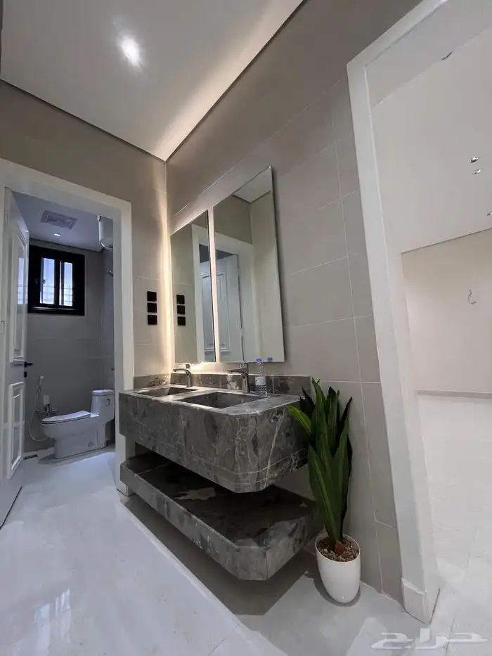 للبيع دور مستقل فى خميس مشيط على مساحه أرض500متر بسعر 700الف 3