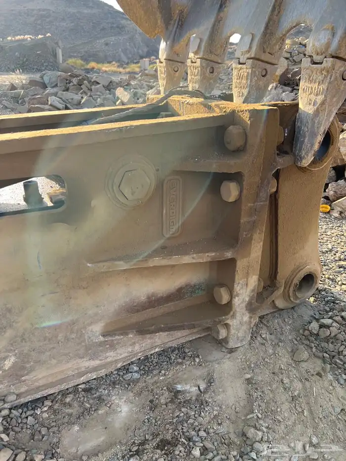 للبيع دقاق بوكلين 2