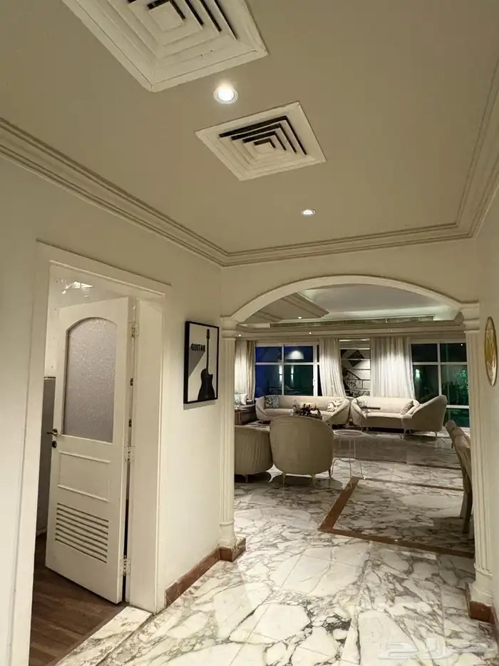 للايجار فيلا مؤثثة حي الشاطئ ويوجد غير مؤثثة 4