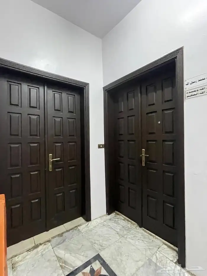 شقه للايجار 4 غرف في حي الجال 8