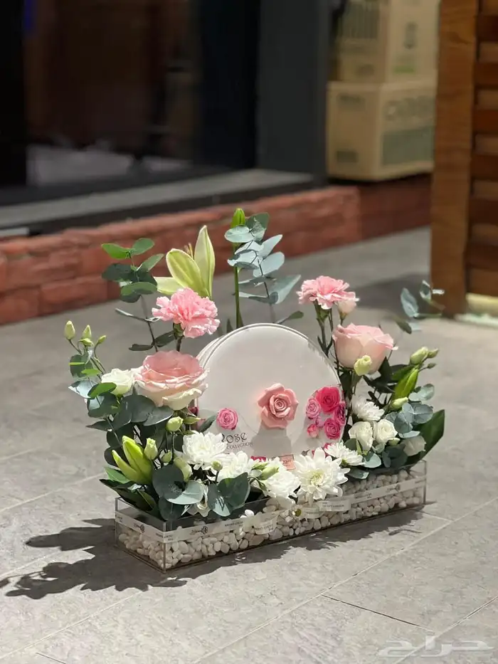 الوردة الذهبية ( ورد . كيك .شوكلاته ) خصم 30 20