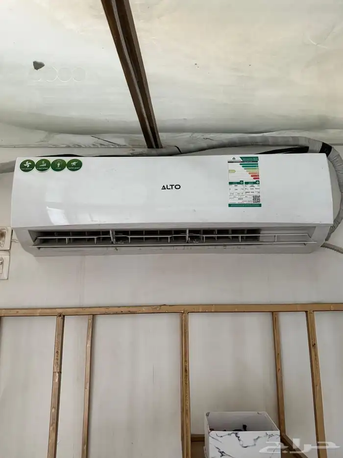 محتويات محل ورد للبيع مستعجل 1