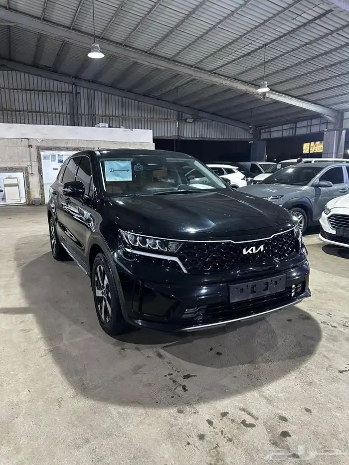 كيا سورنتو اسود 2022 ديزل بطاقة جمركية وارد كوريا 1