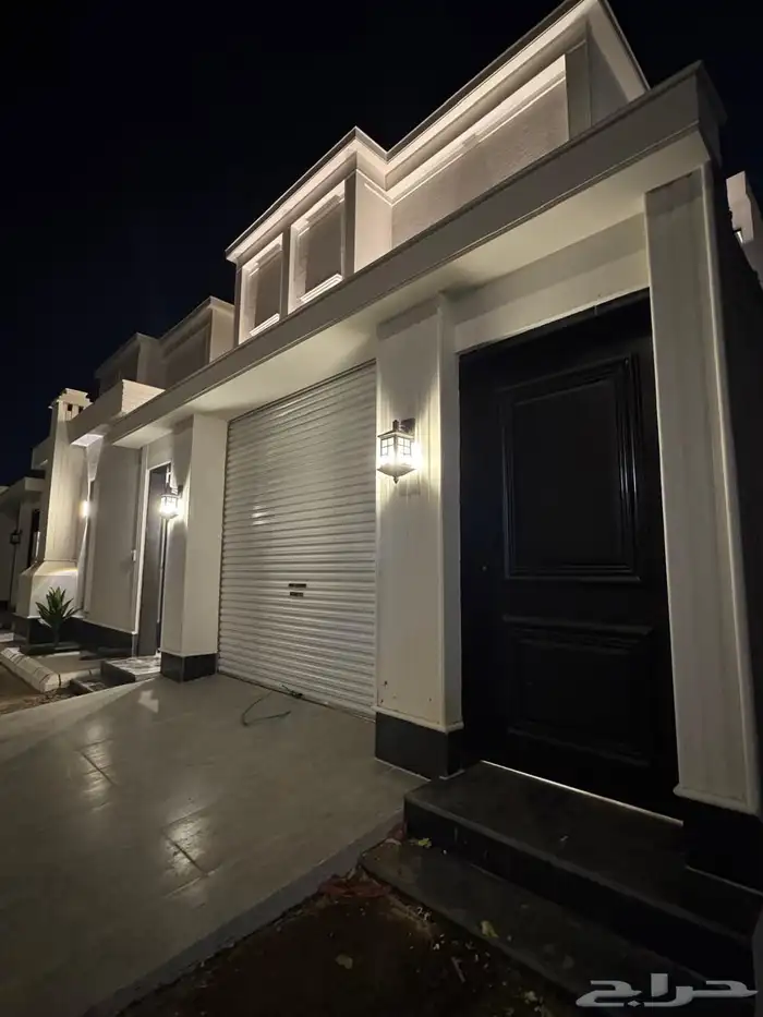 فله للبيع تصميم نيو كلاسيك موقع مميز 1