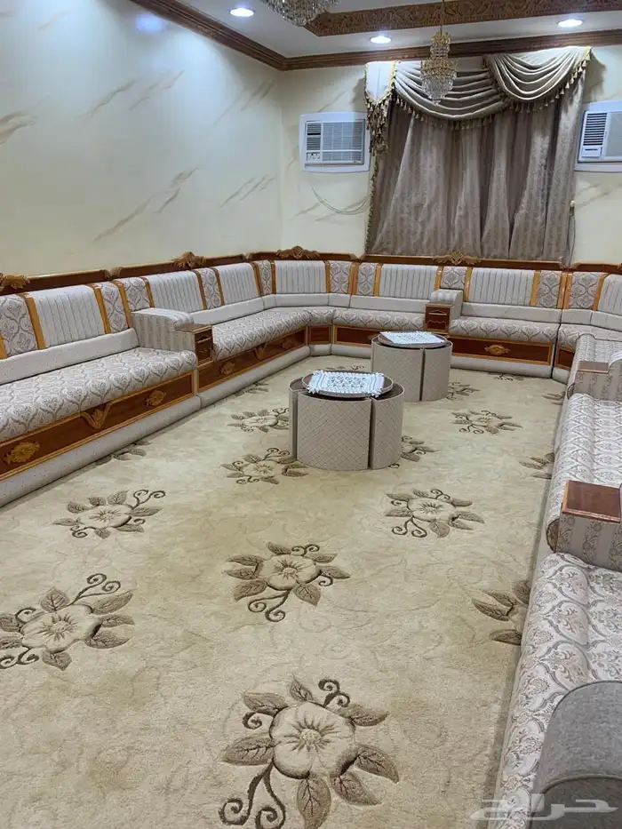 كنب نظيف جدا  وشغل ممتاز مقاس 8  4 مع الفرشه وثلاث ستاير وطاو 3