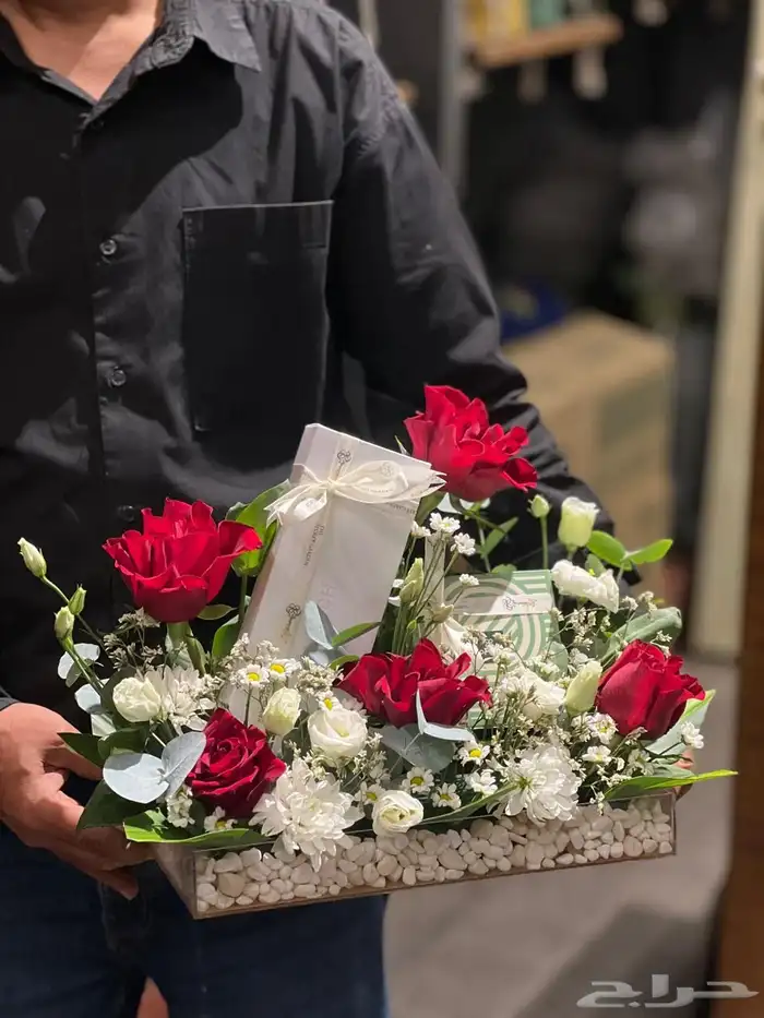 الوردة الذهبية ( ورد . كيك .شوكلاته ) خصم 30 10