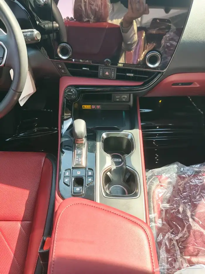 لكزس Nx350 cc موديل 2025 مستعمل 4