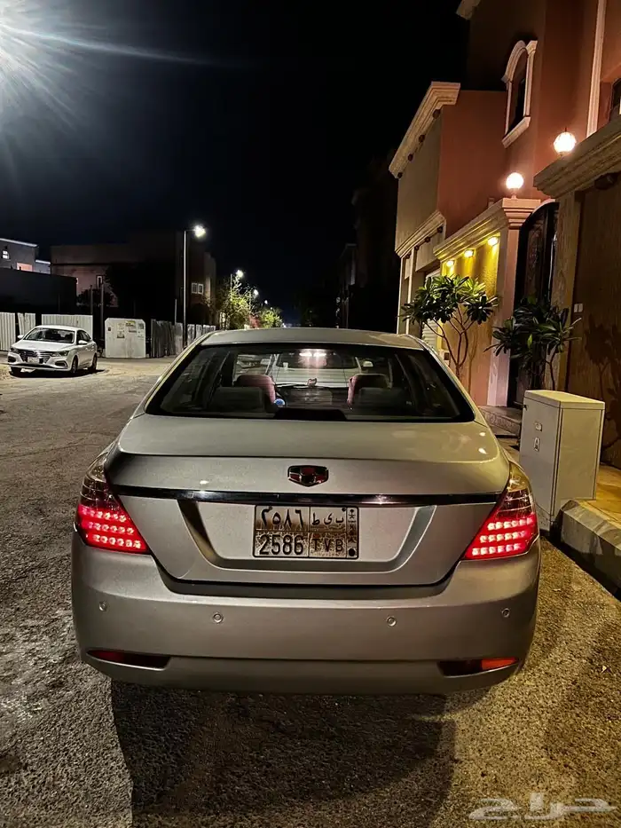 جيلي 2013 مستعمل 3