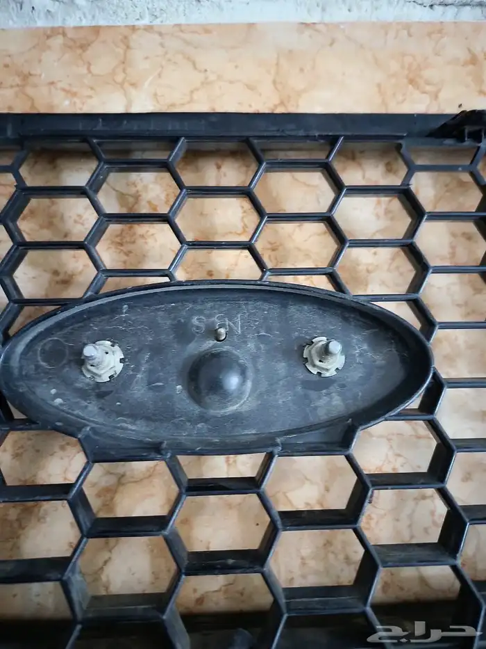 علامة شبك فورد بوليسي اصليه 0