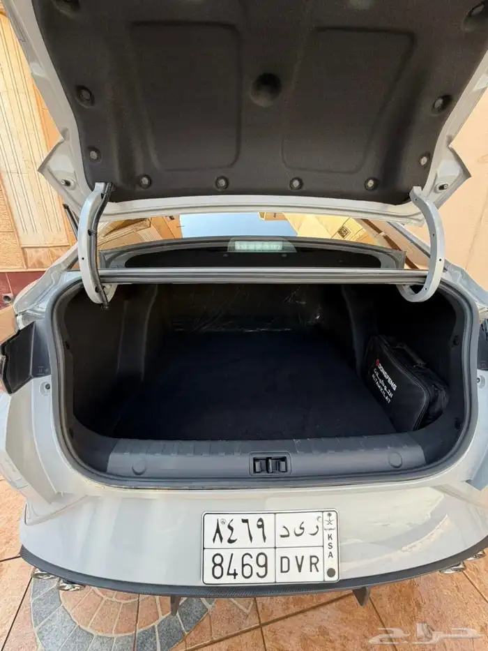 للبيع دونق فينق شاين E32 مديل 2025 6