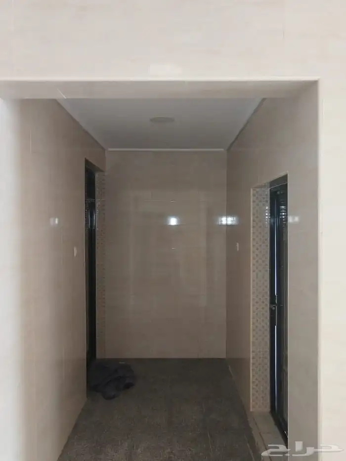 للبيع عماره ركنيه سكنيه في مدينة الأحساء حي الصفاء 8