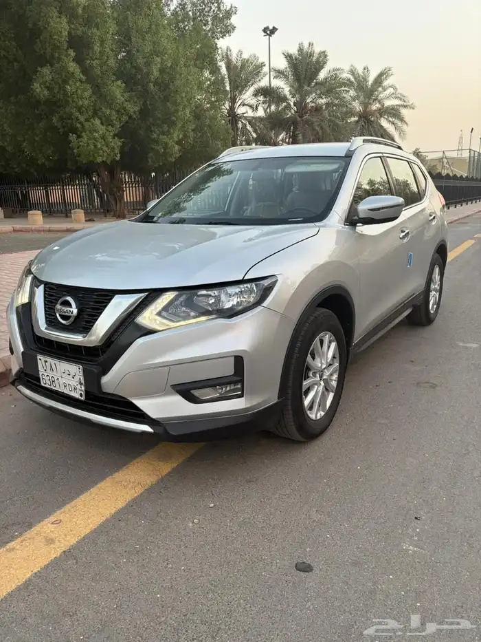 نيسان اكس تريل 0