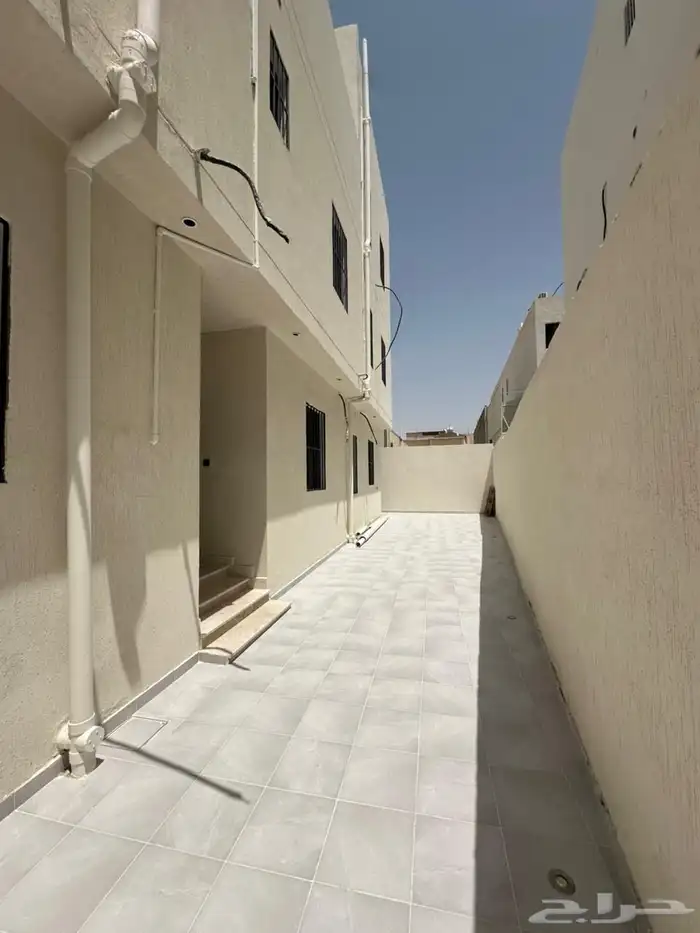 شقة تمليك في حي الحلقة الشرقية بمدخل خاص ب 620 ألف فقط 5