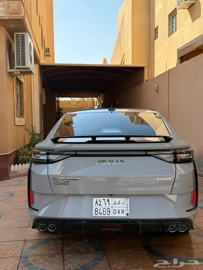 للبيع دونق فينق شاين E32 مديل 2025 3