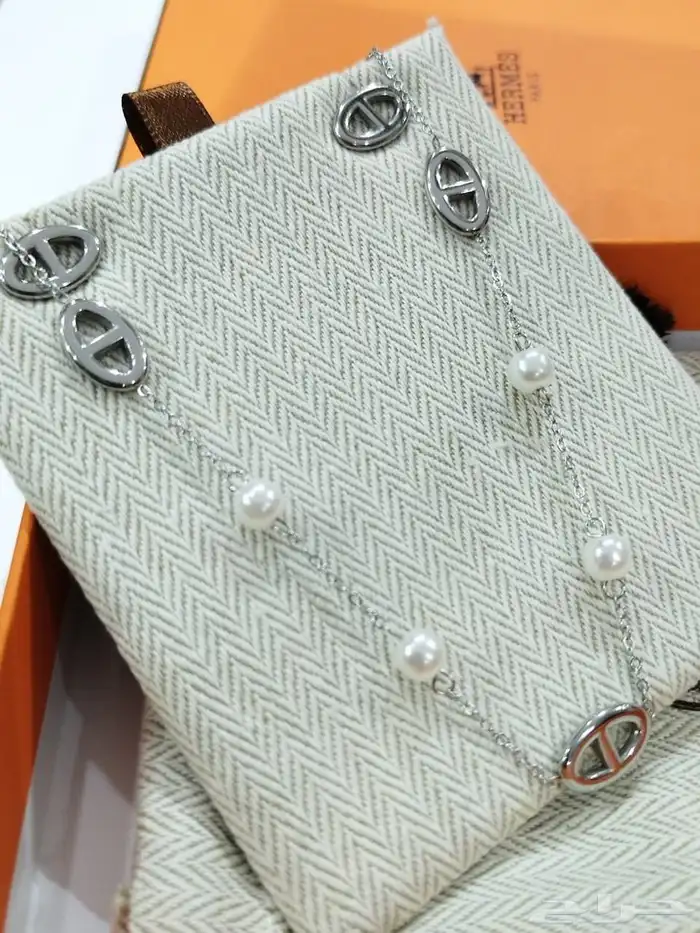 هدايا كارتير نسائية مع ملحقات الماركة 130ريال فقط 29