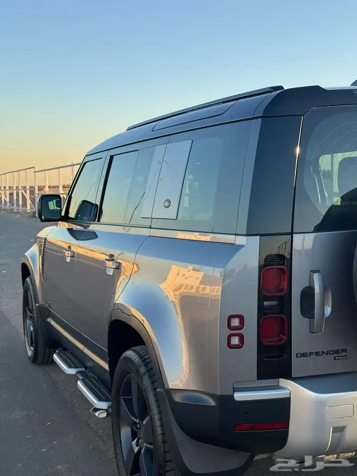 ديفندر 2022 11