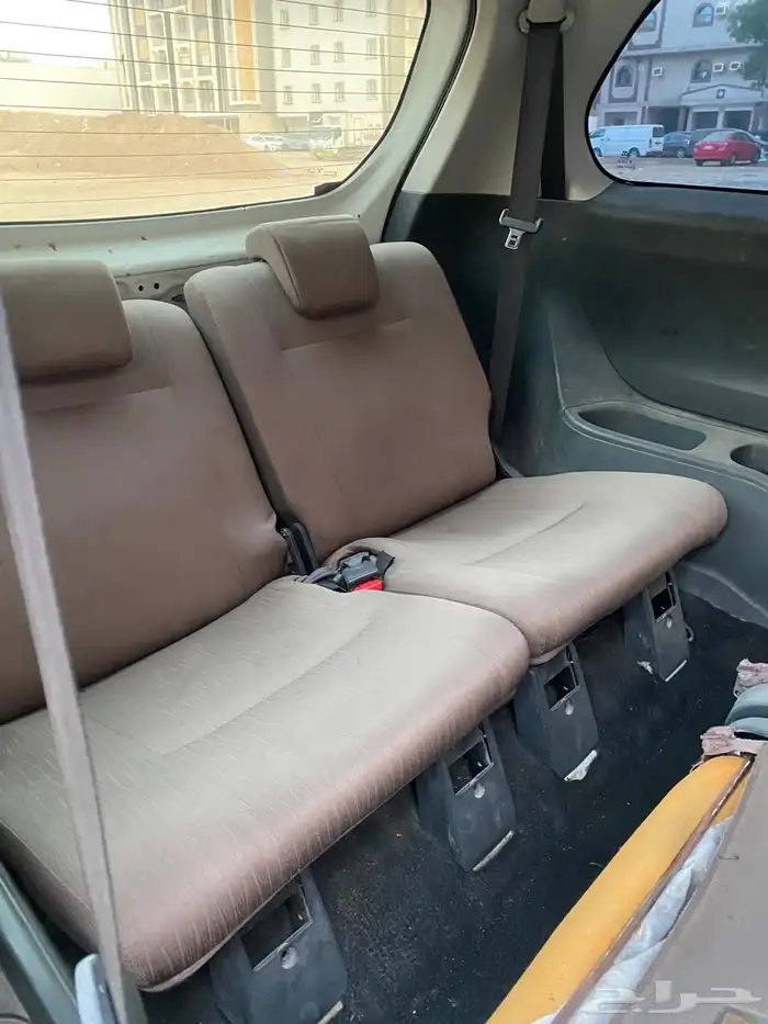 سيارة تويوتا افانزا 2016 6