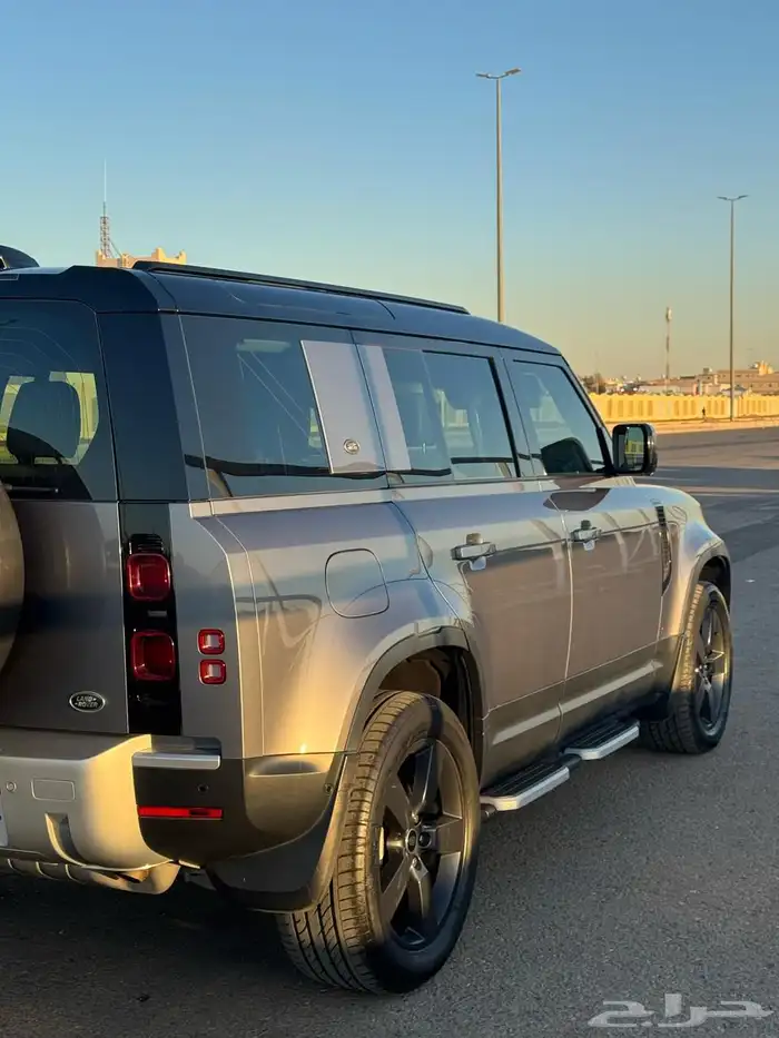 ديفندر 2022 12