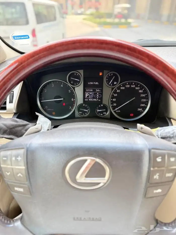 جيب لكزس 2013 فل كامل 9