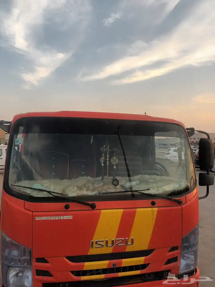 سطحه الرياض خارجي داخلي الي جميع انحاء المملكة 0