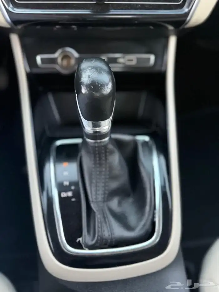 ام جي 5 MG 2022 نص فل 28