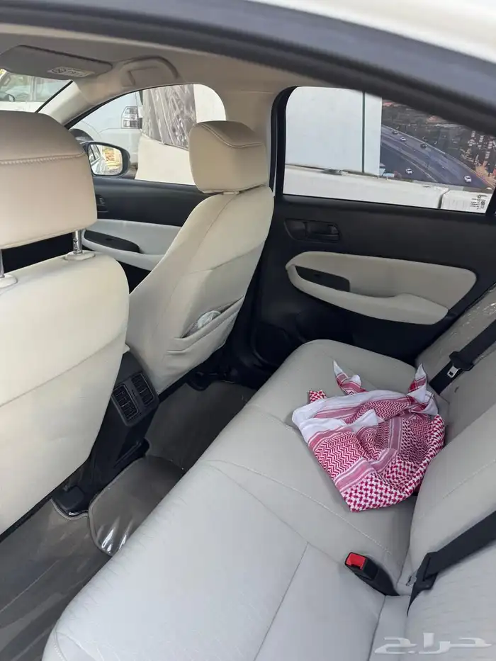 للبيع هوندا سيتي 2024 3