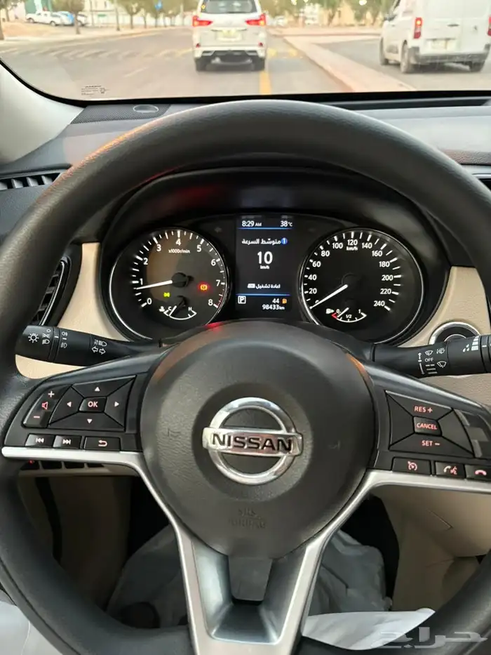 نيسان اكس تريل 7
