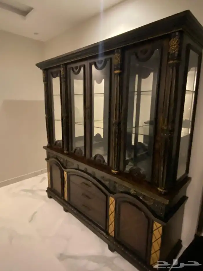 سفره طاولة طعام 10 كراسي مع دولاب وبوفيه ومرايا 3