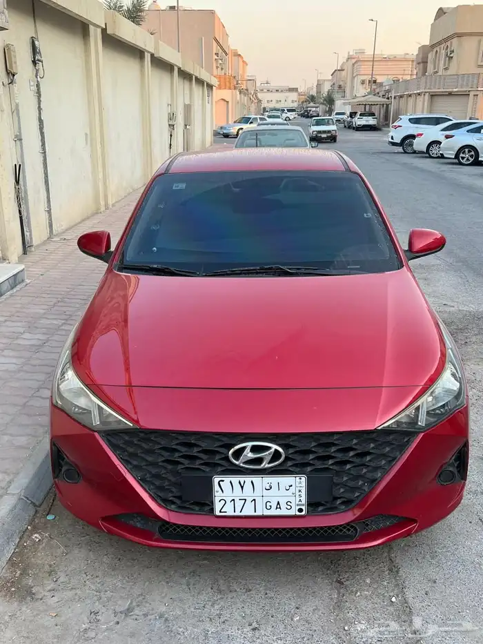 للبيع اكسنت 2021 1