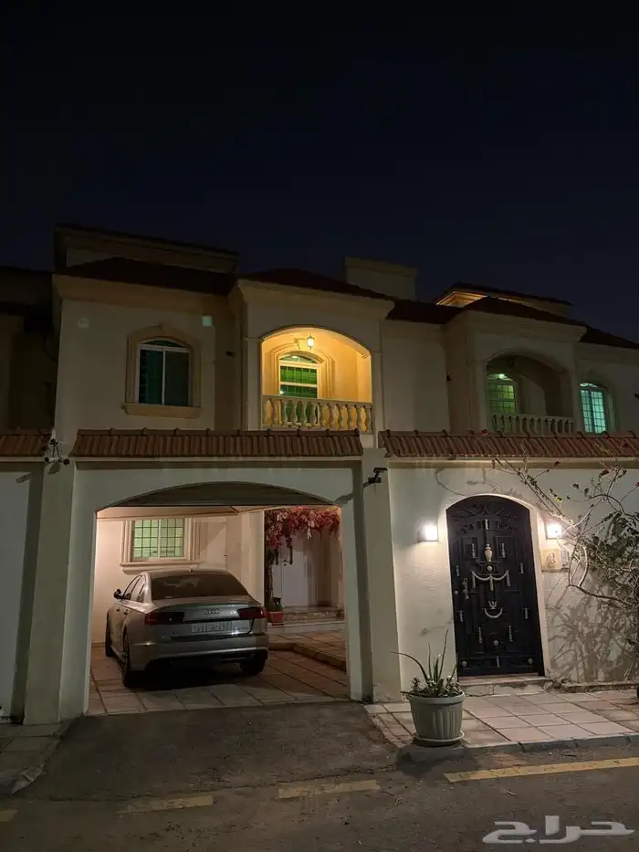 للايجار فيلا مؤثثة حي الشاطئ ويوجد غير مؤثثة 5