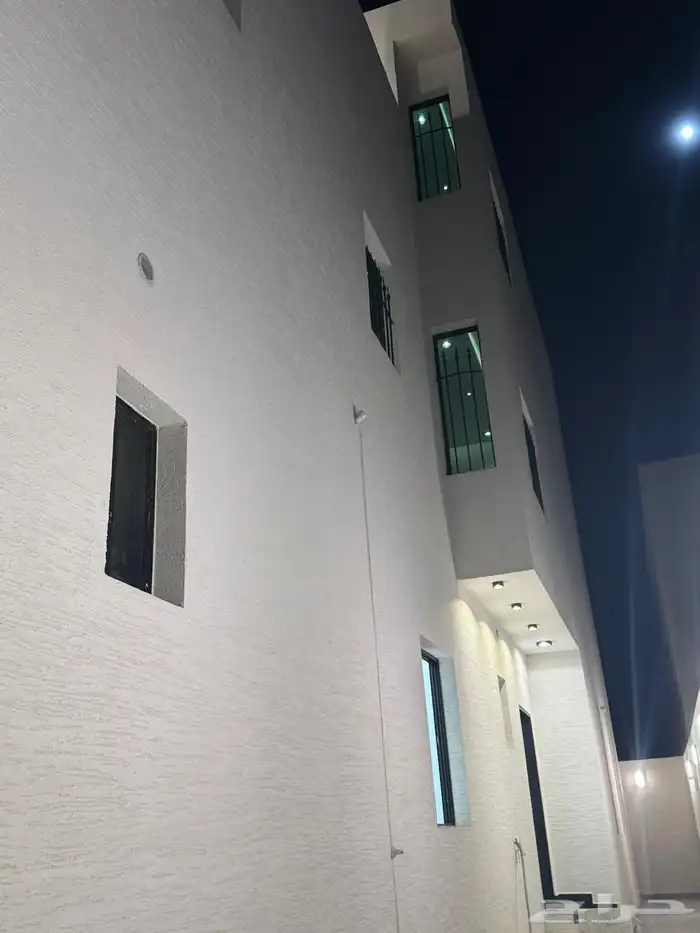 فله للبيع تصميم نيو كلاسيك موقع مميز 3