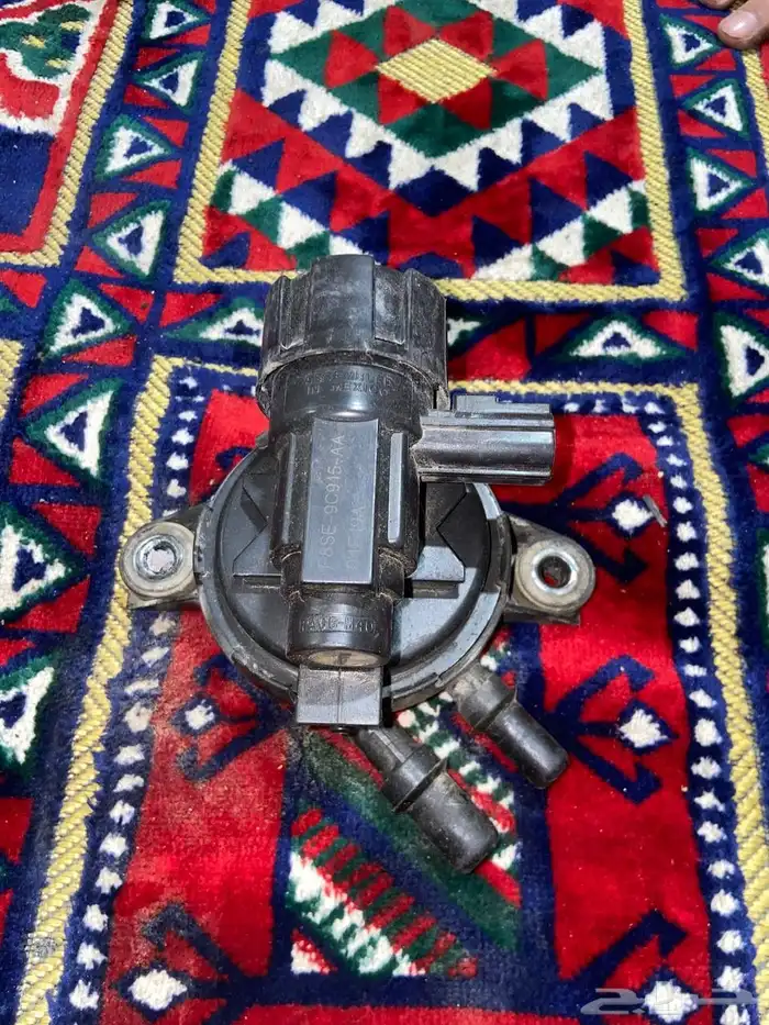 قطع غيار فورد ماركيز 12