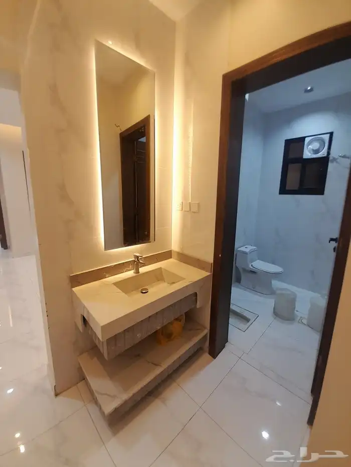 للبيع شقه دور ارضي بمدخل سيارة بسعر 550الف ف مخطط 6 12