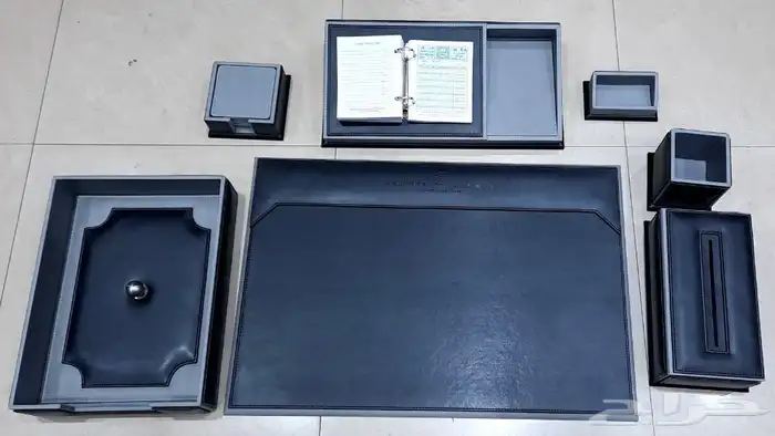 طقم مكتب جلد فاخر 0