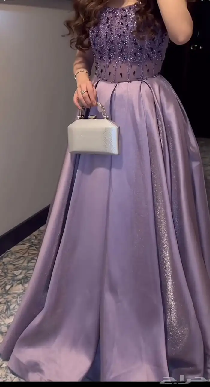 فساتين للبيع 4