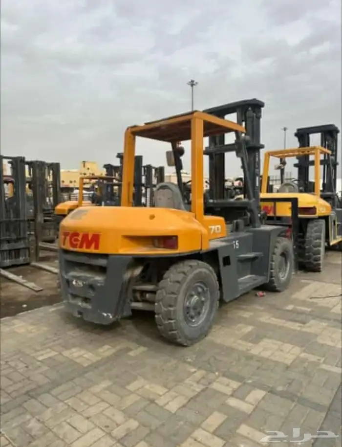 فور كلفت رافعه شوكيه للايجار 0