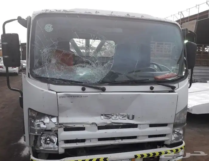 مركز ورشة سمكرة وبوية الدينات والسطحات والباصات وقطع غيارها 10