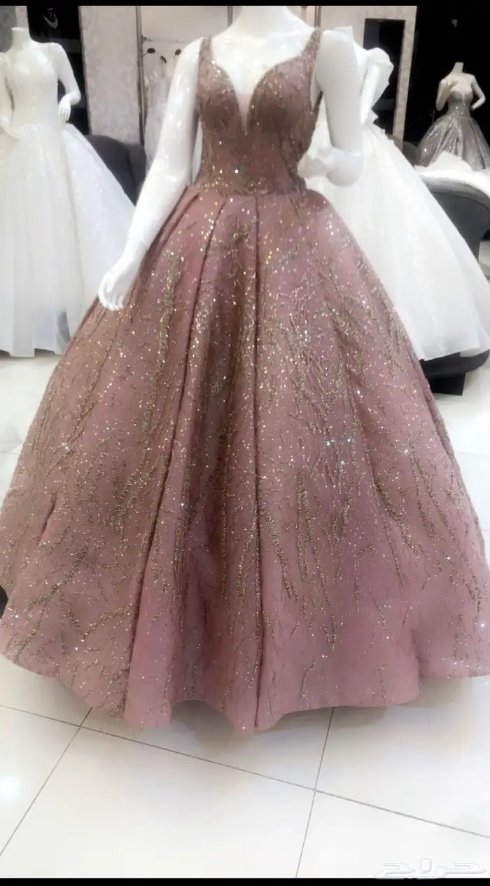 فستان ملكه 0