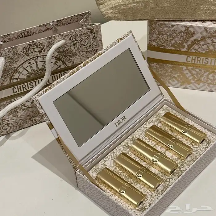 متوفر لدينا اطقم عطوار وادوات تجميل 9