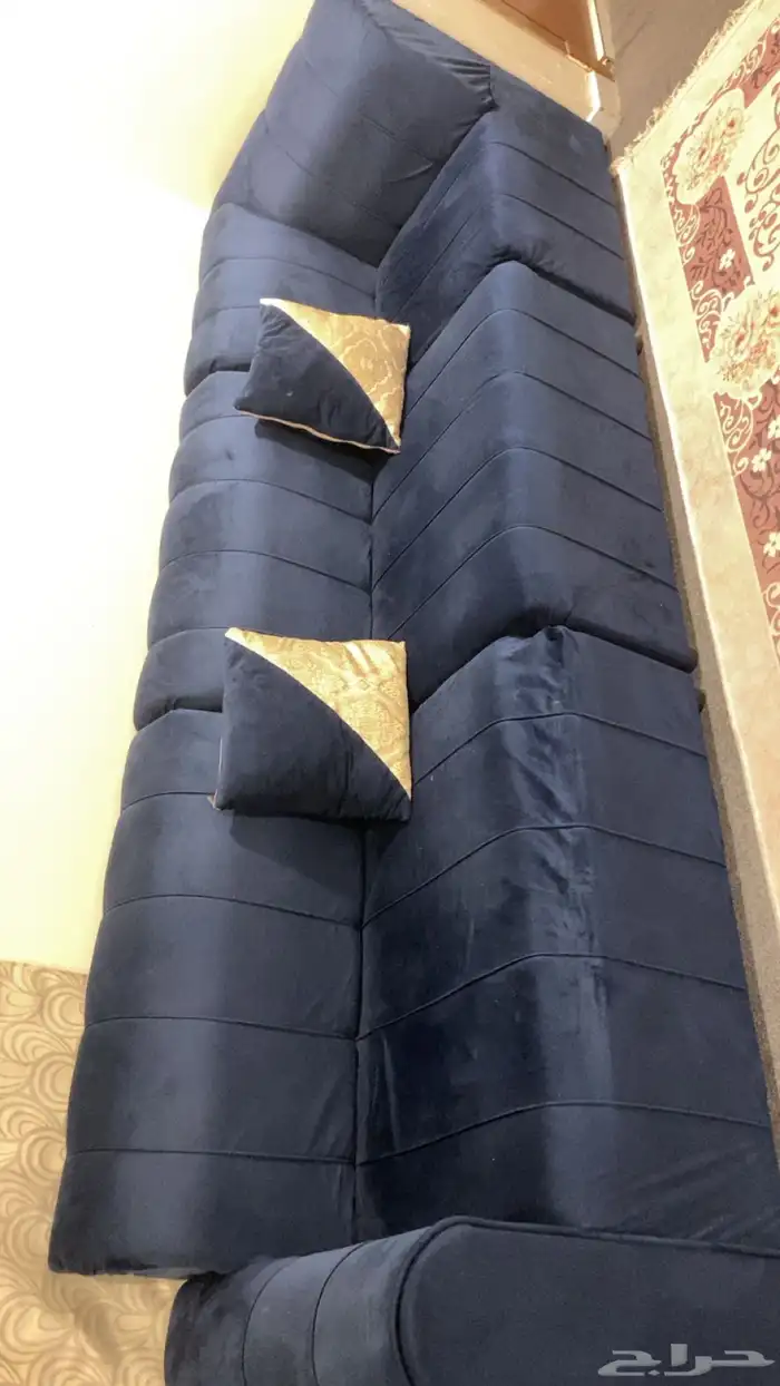 ركنه 5 قطع تسع 9 افراد حاله ممتازه ونضيفه جدا 0