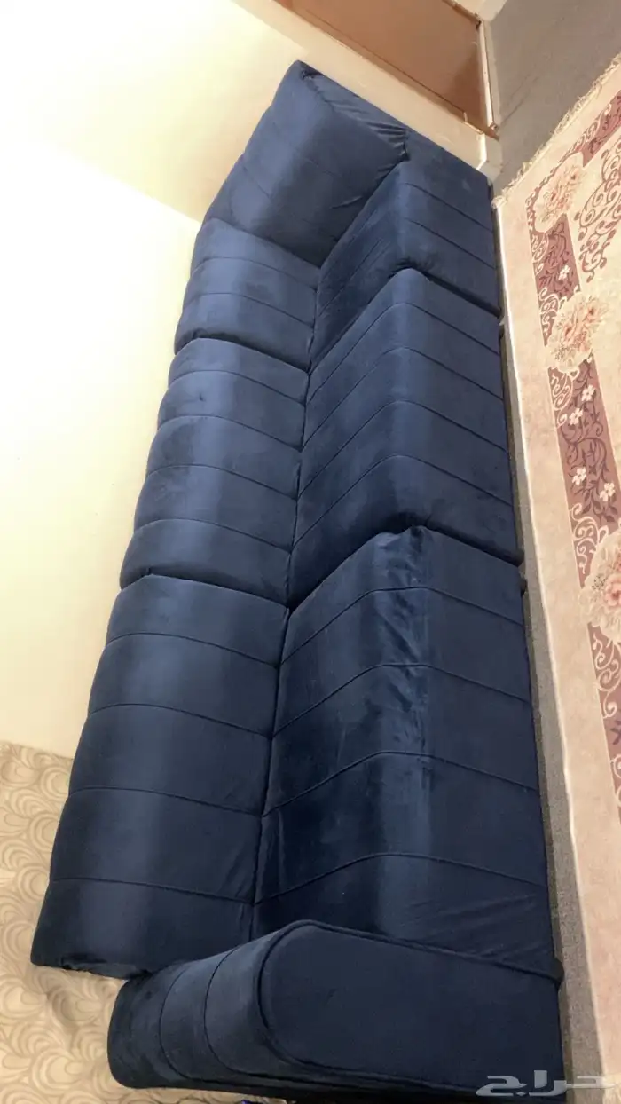 ركنه 5 قطع تسع 9 افراد حاله ممتازه ونضيفه جدا 3