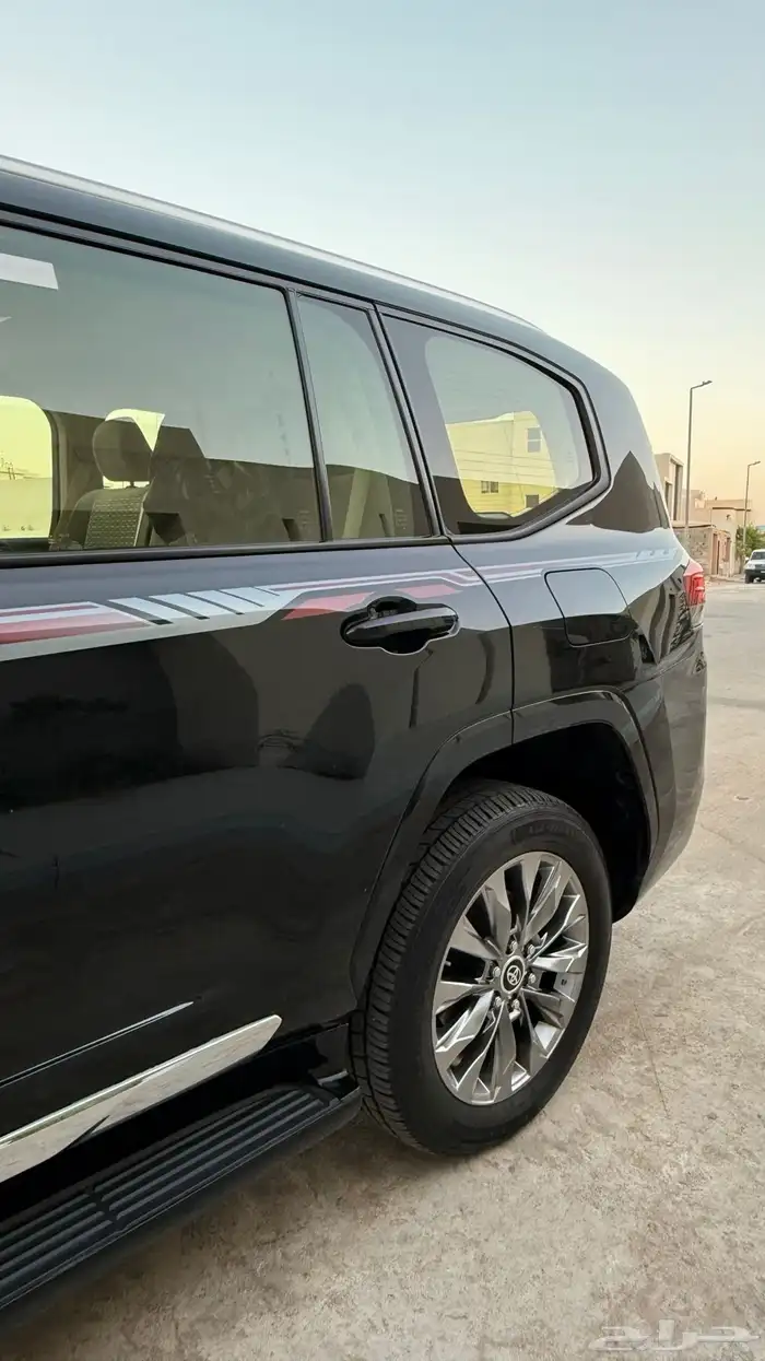 جكسار سعودي 2023 اسود 3