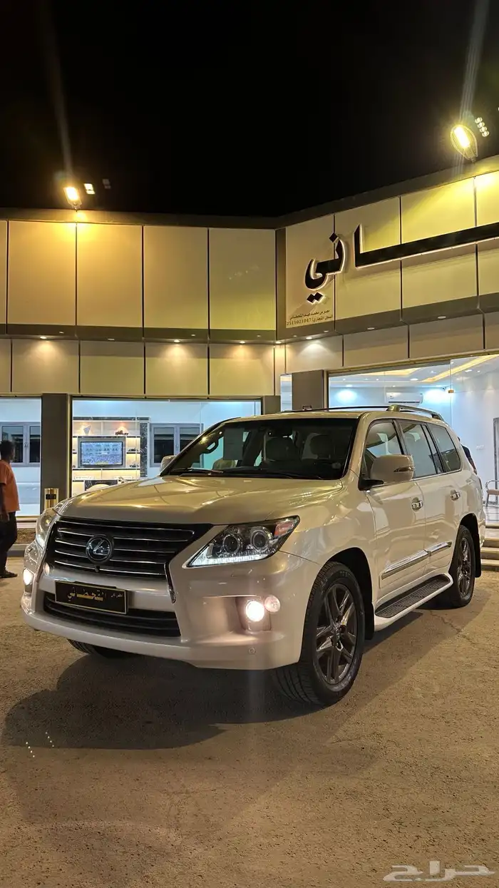 لكزس 2013 تم البيع 1