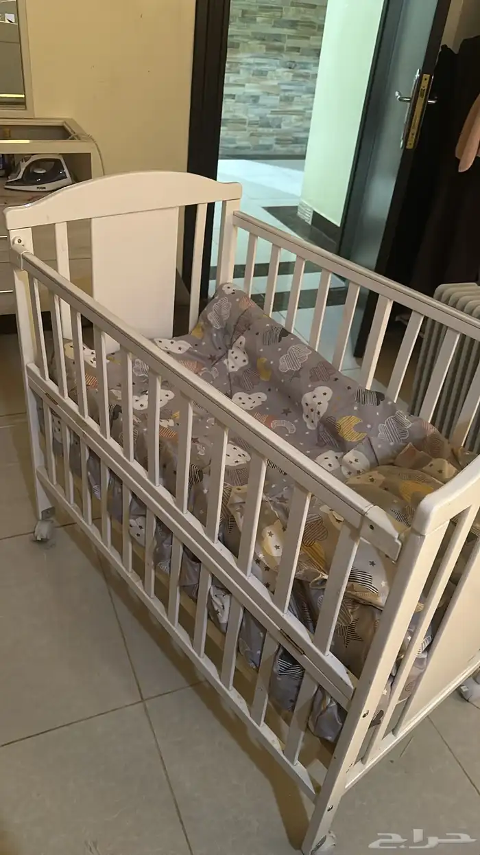 سرير ومحبس اطفال 1