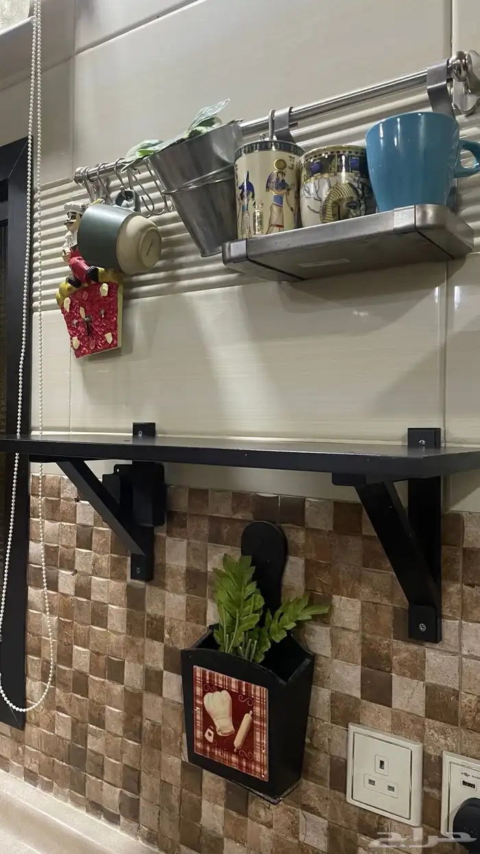 رف اسود من ايكيا 1